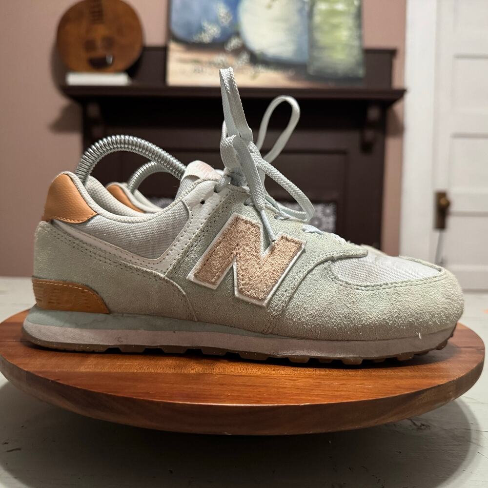 New Balance 574 Womens Size 5.5 Morning Fog Pink Haze Sneaker Shoes